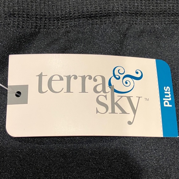 Black Lounge Pants Set - Picture 3 of 5